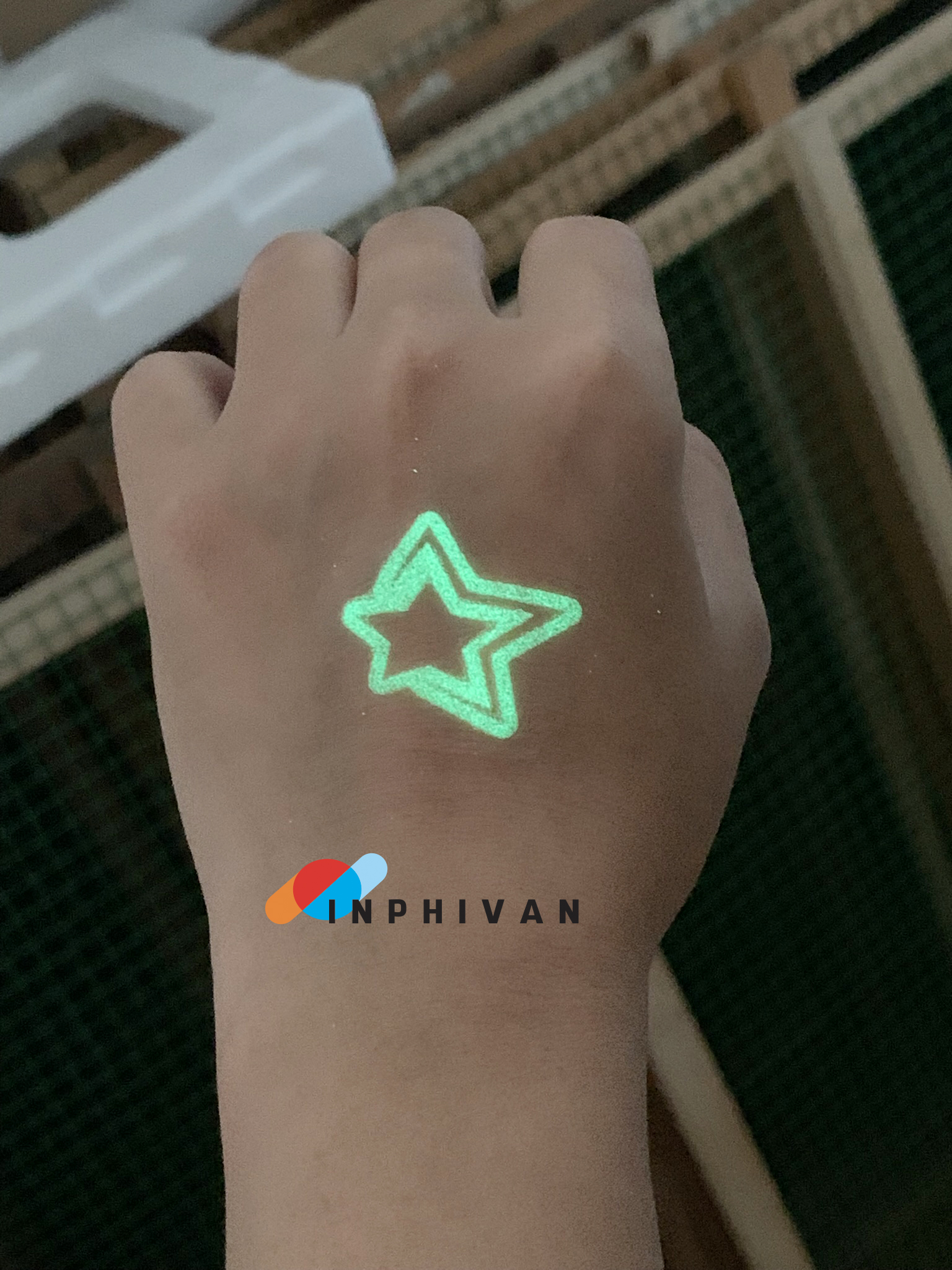 hình xăm dán dạ quang